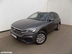 Gri Utilizat 2021 VW Touareg Style SUV | 34.500 EUR (Preț bun)
