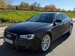 Culoarenegru Utilizat 2014 Audi A5 Comfort Coupe | 10.700 EUR (Super Preț)
