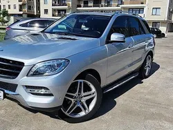 Gri Utilizat 2013 Mercedes ML350 SUV | 16.000 EUR (Preț bun)