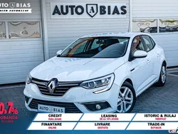 Alb Utilizat 2018 Renault Mégane IV Zen Berlinǎ | 10.949 EUR