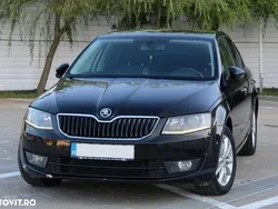 Negru Utilizat 2016 Skoda Octavia Elegance Berlinǎ | 9.900 EUR (Preț bun)