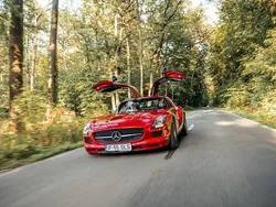 Culoarerosu Utilizat 2011 Mercedes SLS AMG AMG Coupe | 270.000 EUR