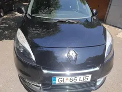 Utilizat 2013 Renault Scénic III Bose Edition Monovolum | 4.390 EUR (Preț bun)