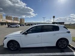 Utilizat 2022 Peugeot 308 Hatchback | 16.000 EUR