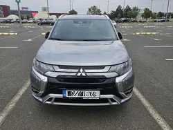 Culoaregri Utilizat 2020 Mitsubishi Outlander P-HEV Instyle SUV | 22.599 EUR (Preț OK)
