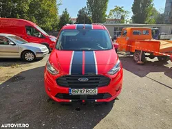 Culoarerosu Utilizat 2022 Ford Transit Trend Monovolum | 20.500 EUR (Scump)