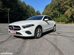 Culoarealb Utilizat 2023 Mercedes A250 Berlinǎ | 25.900 EUR (Preț bun)