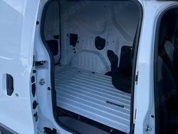 Utilizat 2016 Dacia Dokker Van | 6.999 EUR (Preț bun)