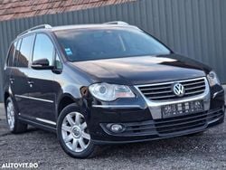 Culoarenegru Utilizat 2010 VW Touran Monovolum | 4.500 EUR (Preț OK)