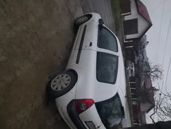 Utilizat 2005 Renault Clio II Berlinǎ | 700 EUR (Preț bun)