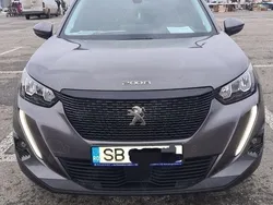 Gri Utilizat 2020 Peugeot 2008 SUV | 16.600 EUR (Puțin scump)