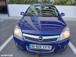 Albastru Utilizat 2011 Opel Astra Hatchback | 3.800 EUR (Preț bun)