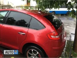 Rosu Utilizat 2006 Citroën C4 Hatchback | 3.400 EUR (Puțin scump)