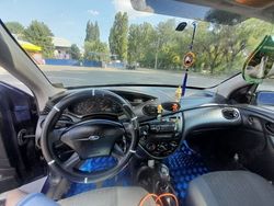 Utilizat 2001 Ford Focus Berlinǎ | 1.200 EUR (Preț OK)