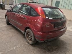 Utilizat 2001 Ford Focus ST Berlinǎ | 450 EUR (Super Preț)