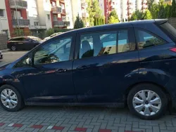 Utilizat 2013 Ford Grand C-Max Monovolum | 2.500 EUR