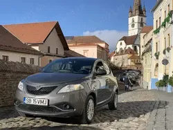 Utilizat 2016 Lancia Ypsilon Hatchback | 5.700 EUR