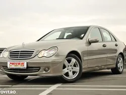 Bej Utilizat 2007 Mercedes C200 Elegance Berlinǎ | 4.999 EUR (Preț bun)