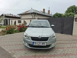Verde Utilizat 2011 Skoda Fabia Elegance Hatchback | 2.600 EUR (Preț bun)
