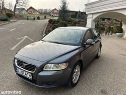 Gri Utilizat 2009 Volvo V50 Momentum Break | 2.700 EUR (Preț OK)