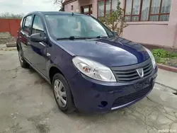 Utilizat 2011 Dacia Sandero Hatchback | 1.650 EUR (Preț bun)