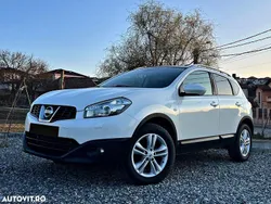 Alb Utilizat 2013 Nissan Qashqai Tekna SUV | 7.700 EUR (Preț OK)