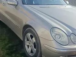Utilizat 2003 Mercedes E220 | 2.500 EUR
