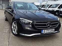 Culoarenegru Utilizat 2020 Mercedes E220 Berlinǎ | 24.000 EUR (Preț bun)
