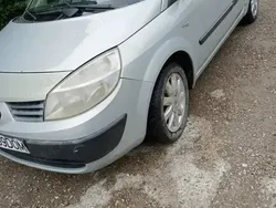 Utilizat 2003 Renault Scénic Monovolum | 4.500 EUR