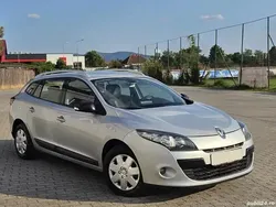 Argintiu Utilizat 2011 Renault Mégane GrandTour Break | 2.600 EUR (Super Preț)