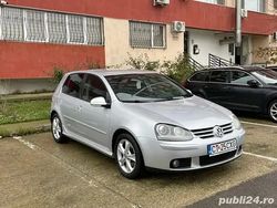 Gri Utilizat 2009 VW Golf VI Hatchback | 2.700 EUR (Preț bun)