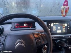 Culoareverde Utilizat 2015 Citroën C4 Cactus Feel Hatchback | 9.100 EUR (Scump)