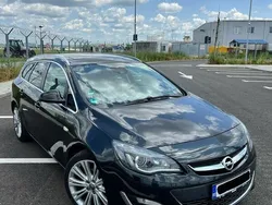 Negru Utilizat 2015 Opel Astra Enjoy Break | 6.000 EUR (Preț OK)
