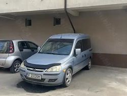 Utilizat 2006 Opel Combo Monovolum | 6.000 EUR