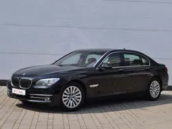 Negru metalic perleffect Utilizat 2015 BMW 750L Berlinǎ | 22.000 EUR