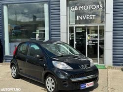 Culoarenegru Utilizat 2011 Peugeot 107 Filou Hatchback | 2.490 EUR