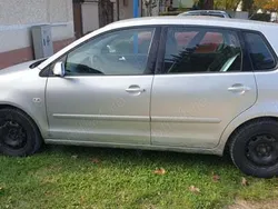 Utilizat 2003 VW Polo Berlinǎ | 1.400 EUR (Preț bun)