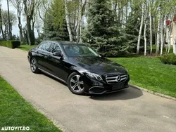 Negru Utilizat 2019 Mercedes E200 Avantgarde Berlinǎ | 15.950 EUR