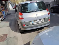 Utilizat 2005 Renault Scénic II Monovolum | 1.500 EUR