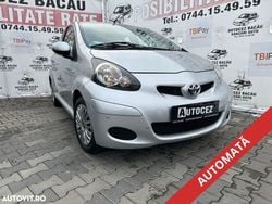 Argint Utilizat 2012 Toyota Aygo Cool Hatchback | 5.990 EUR