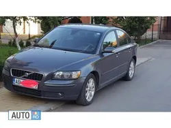 Gri Utilizat 2006 Volvo S40 Berlinǎ | 5.300 EUR