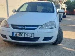 Utilizat 2005 Opel Corsa | 1.350 EUR