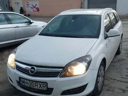 Alb Utilizat 2010 Opel Astra Break | 3.000 EUR (Preț OK)