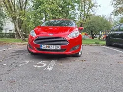 Rosu Utilizat 2014 Ford Fiesta Hatchback | 3.400 EUR
