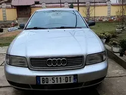 Gri Utilizat 1995 Audi A4 Berlinǎ | 600 EUR