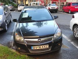 Negru Utilizat 2012 Opel Astra Classic Break | 3.700 EUR