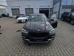 Culoarenegru Utilizat 2022 BMW X5 Sport Line SUV | 56.990 EUR (Preț OK)