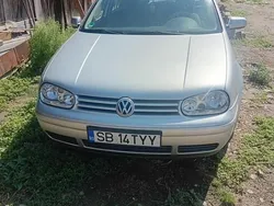 Utilizat 2001 VW Golf IV | 550 EUR (Preț bun)
