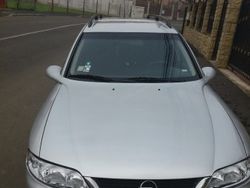 Utilizat 2000 Opel Vectra Break | 1.900 EUR