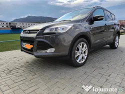 Gri Utilizat 2015 Ford Kuga SUV | 10.990 EUR
